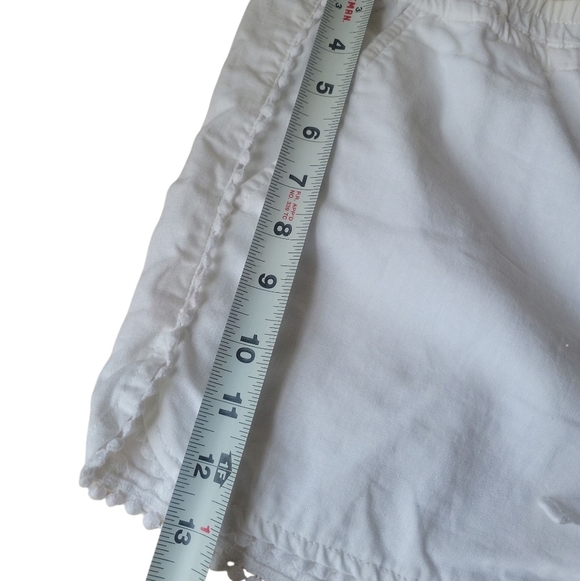 LOFT Classic White Shorts SzL - Picture 4 of 7